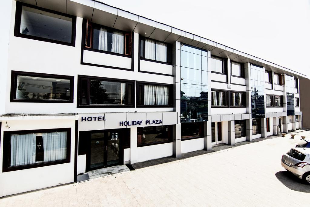 Hotel Holiday Plaza Srīnagar Exterior foto